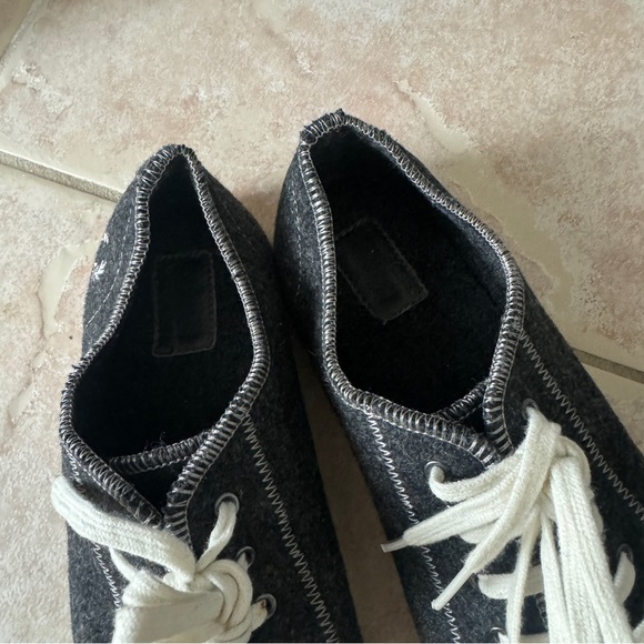 Fred Perry felt grey shoes - Picture 5 of 5